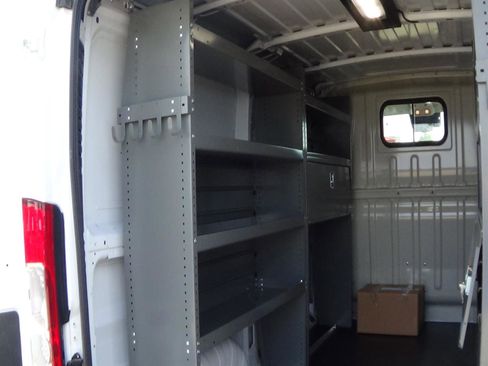 Used 2025 RAM ProMaster 2500 w/ Safety Group FWD image 12