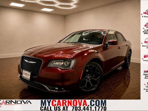Used 2019 Chrysler 300 S RWD image 1