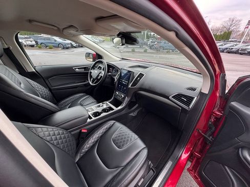 Certified 2024 Ford Edge Titanium AWD/4WD image 12
