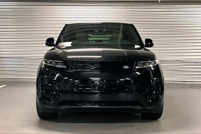 New 2026 Land Rover Range Rover Sport SE AWD/4WD image 2