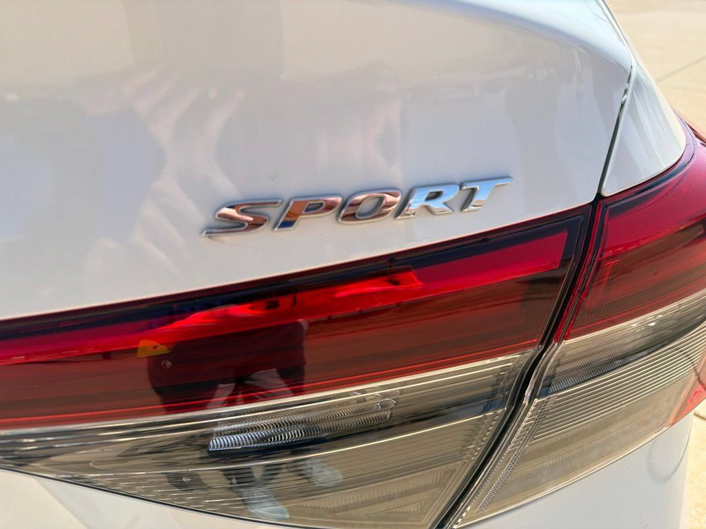 Used 2024 Honda Civic Sport image 13