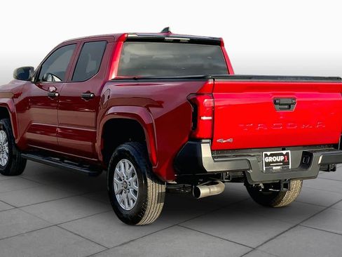 Used 2025 Toyota Tacoma SR AWD/4WD image 11