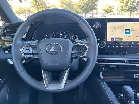 Certified 2026 Lexus RX 350 FWD w/ Accessory Package (Z1) image 18