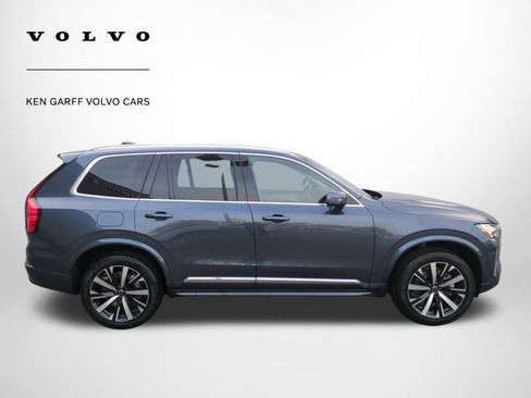 New 2026 Volvo XC90 B5 Core image 2