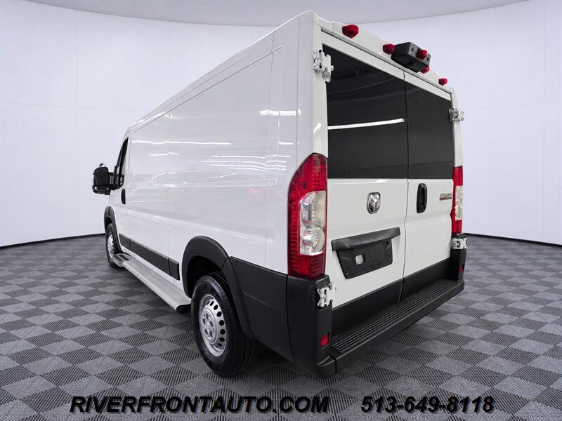 Used 2025 RAM ProMaster 2500 w/ U-Haul Equipment Group FWD image 3