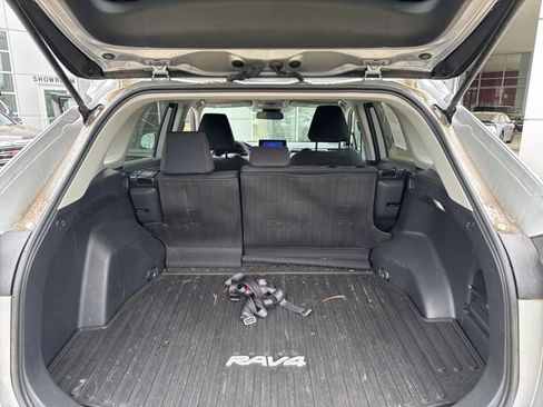 Used 2023 Toyota RAV4 LE AWD/4WD image 27