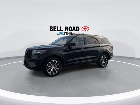 Used 2025 Ford Explorer ST-Line image 5