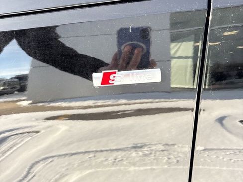 Used 2019 Audi A4 2.0T Premium Plus w/ Premium Plus Package image 3