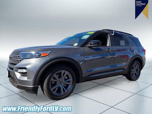 Certified 2023 Ford Explorer XLT w/ Equipment Group 202A RWD image 3