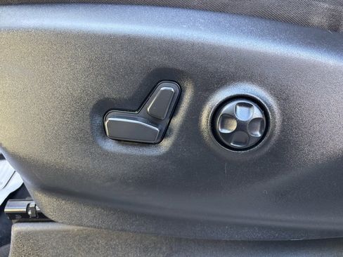 Used 2022 Chrysler Pacifica Limited image 24