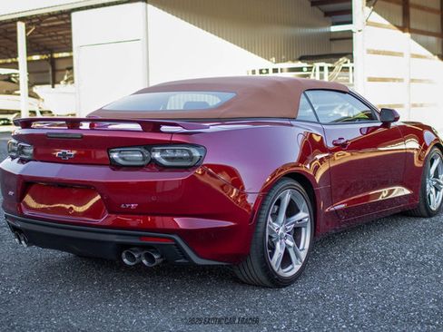 Used 2021 Chevrolet Camaro SS image 18