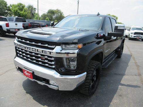 Used 2020 Chevrolet Silverado 2500 LTZ w/ LTZ Convenience Package AWD/4WD image 9