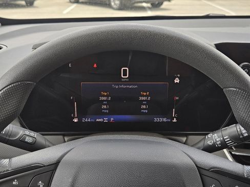Used 2025 Chevrolet TrailBlazer LT AWD/4WD image 22