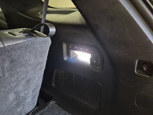 Used 2020 Ford Explorer Limited RWD image 19