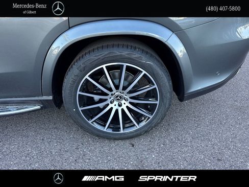 New 2026 Mercedes-Benz GLS 450 4MATIC image 9