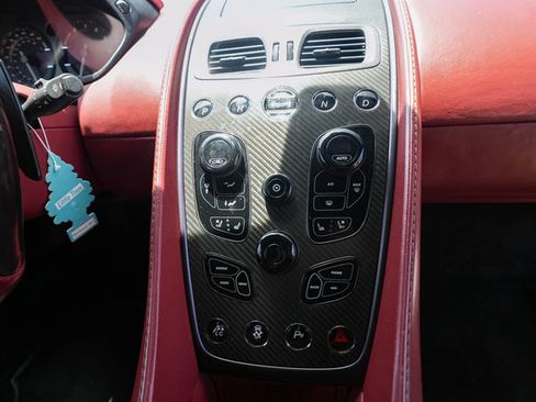 Used 2014 Aston Martin Vanquish Volante RWD image 26