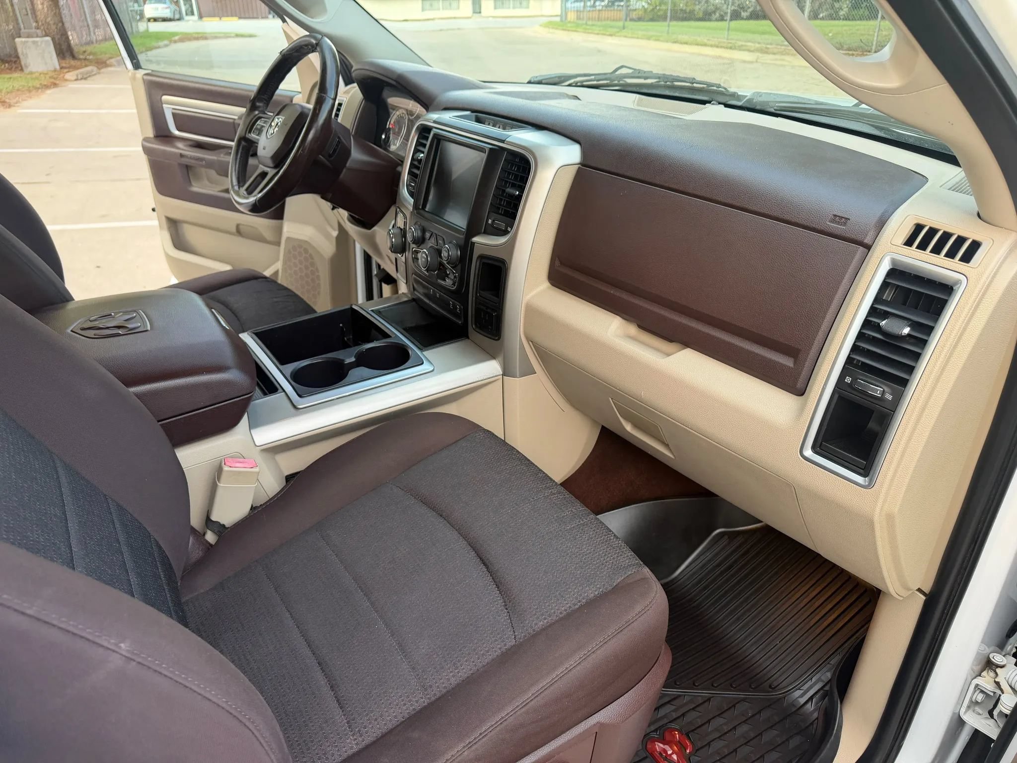 Used 2014 RAM 1500 Lone Star RWD image 30