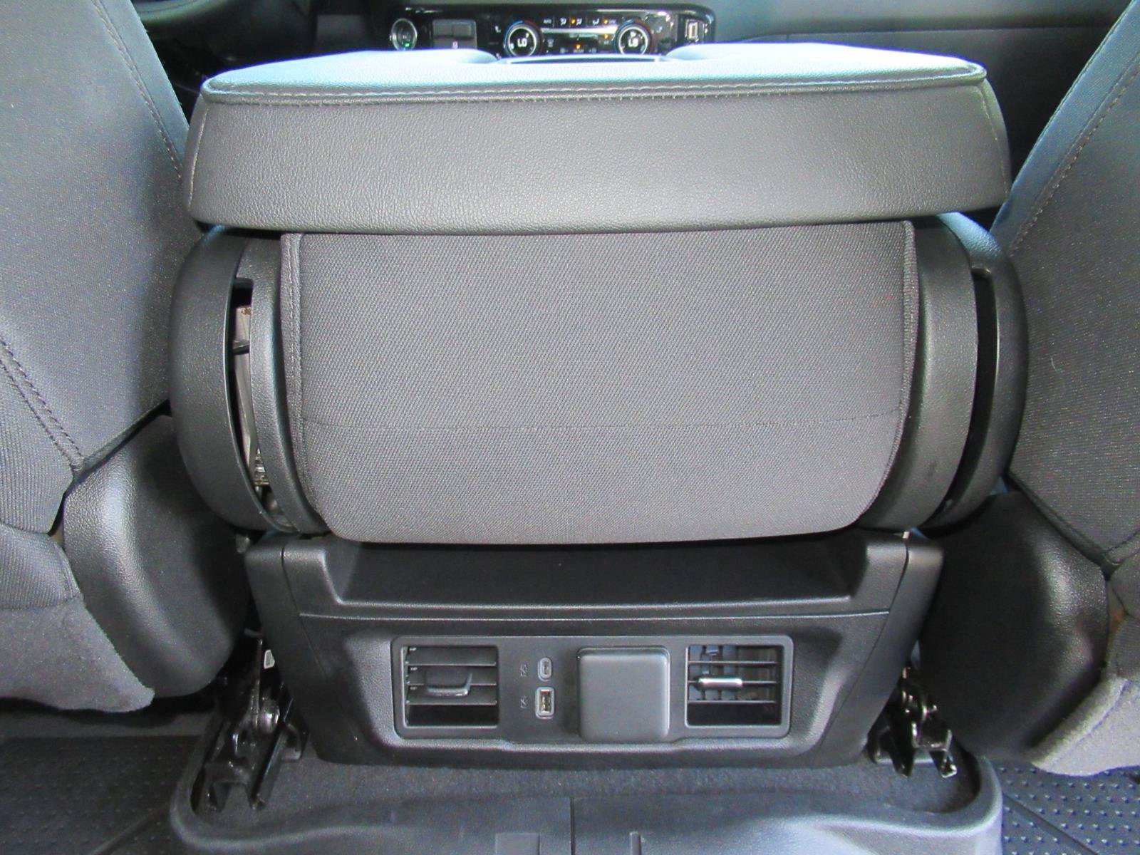 Used 2025 Chevrolet Silverado 1500 LT RWD image 34
