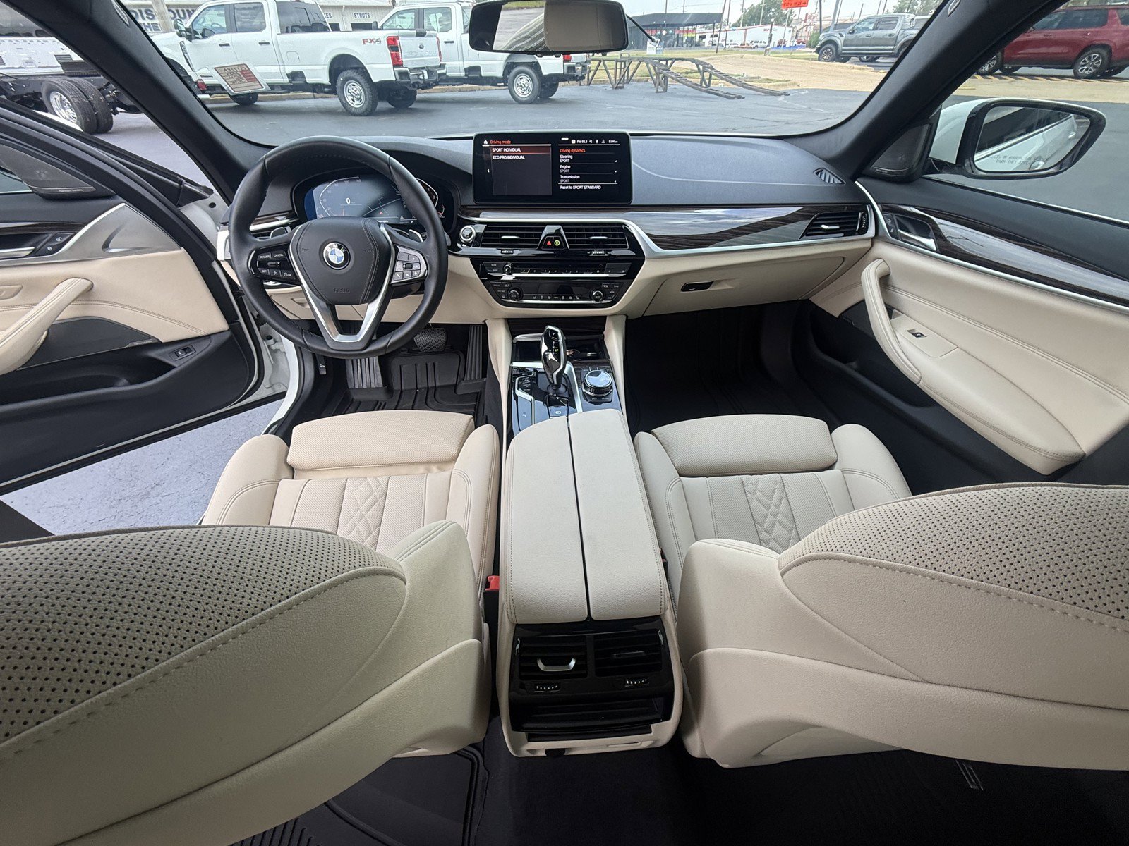 Used 2023 BMW 540i w/ Executive Package RWD image 14