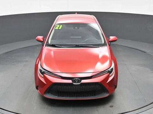 Used 2021 Toyota Corolla LE FWD image 38
