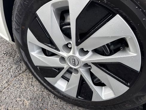 Certified 2025 Nissan Altima 2.5 S image 9