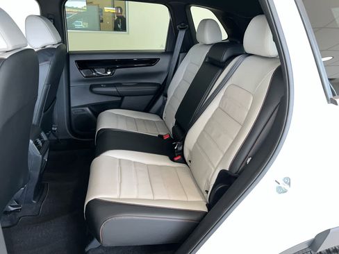 Used 2024 Honda CR-V Sport Touring image 16