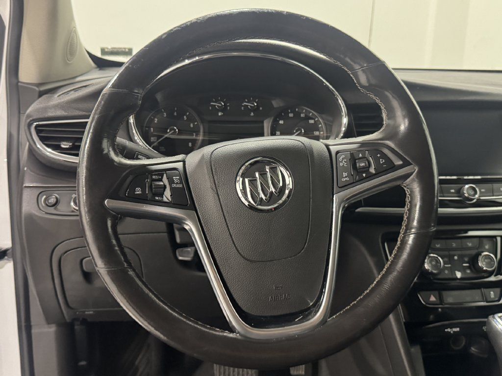 Used 2019 Buick Encore Essence FWD image 5