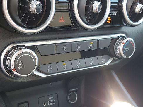 Used 2025 Nissan Sentra S image 26