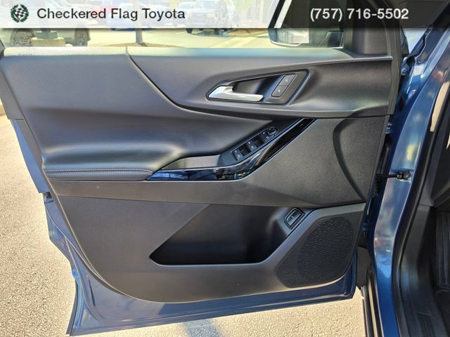 Used 2025 Chevrolet Equinox LT w/ Convenience Package II FWD image 15
