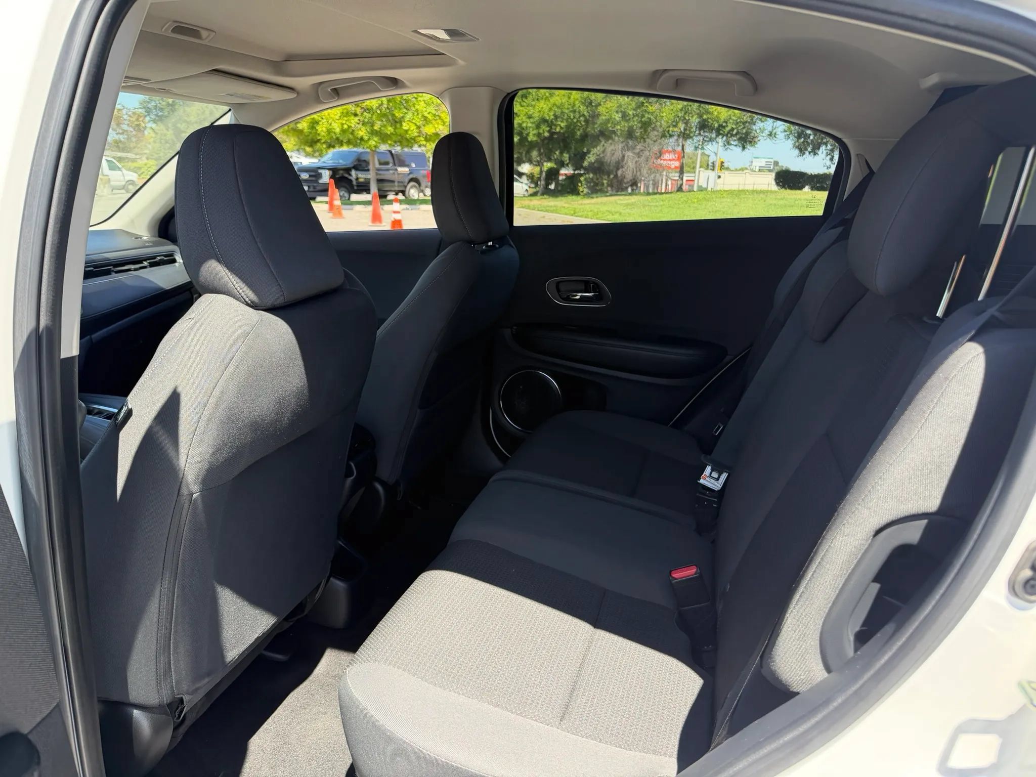 Used 2020 Honda HR-V EX image 11