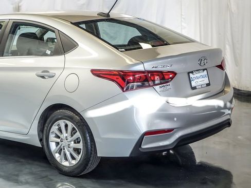 Used 2020 Hyundai Accent SEL FWD image 10