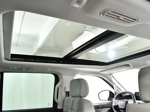 New 2026 Ford Expedition Active AWD/4WD image 18