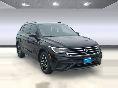 Used 2022 Volkswagen Tiguan S FWD image 7