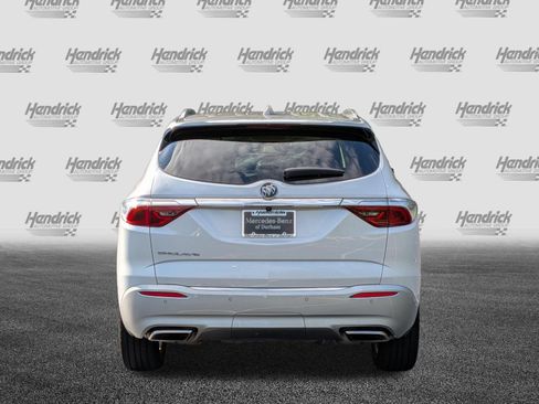 Used 2023 Buick Enclave Essence w/ Experience Buick Package FWD image 9