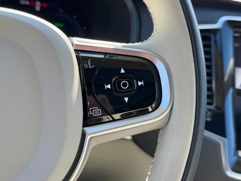 Certified 2024 Volvo XC90 T8 Ultimate w/ Protection Package Premier image 20