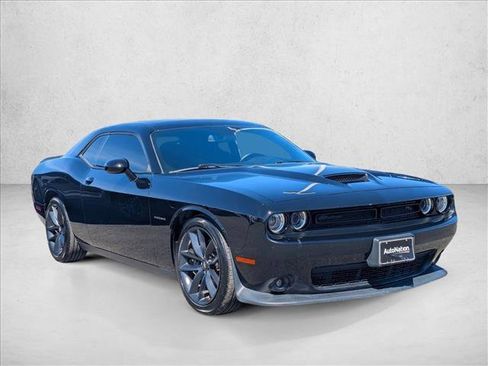 Used 2021 Dodge Challenger R/T RWD image 3