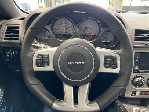 Used 2013 Dodge Challenger SRT8 w/ Harman Kardon Audio Group image 25