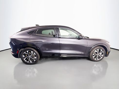 Used 2022 Ford Mustang Mach-E Premium image 11