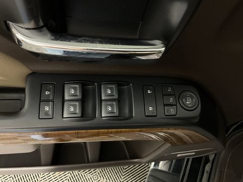 Used 2018 GMC Sierra 1500 SLT AWD/4WD image 21