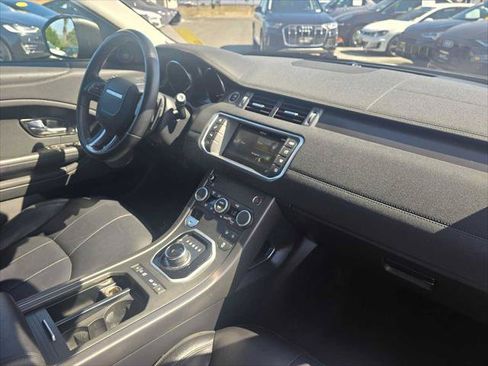 Used 2018 Land Rover Range Rover Evoque SE AWD/4WD image 11