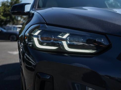 Certified 2024 BMW X4 M40i w/ Shadowloine Package AWD/4WD image 10