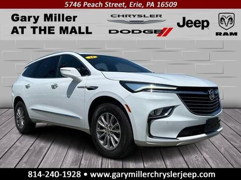 Used 2024 Buick Enclave Premium image 1