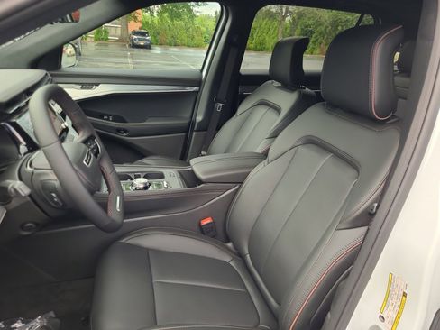 New 2025 Jeep Wagoneer S Launch Edition image 30