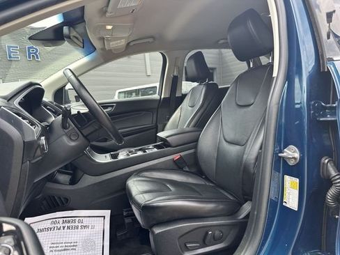 Used 2020 Ford Edge Titanium AWD/4WD image 15