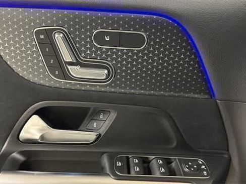 Certified 2025 Mercedes-Benz GLA 250 4MATIC image 15