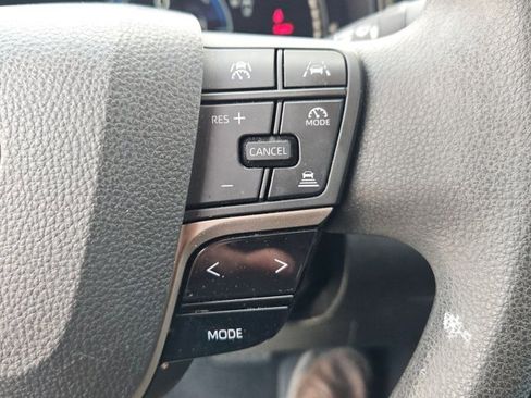 Used 2025 Toyota Camry LE image 21