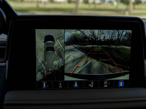 Used 2024 Chevrolet Suburban Premier w/ Premium Package 2 image 30