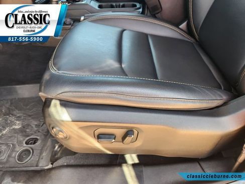 Used 2024 Jeep Wrangler Sahara w/ Safety Group image 25