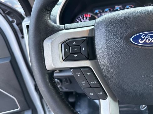 Used 2019 Ford F250 Lariat w/ Lariat Value Package image 15