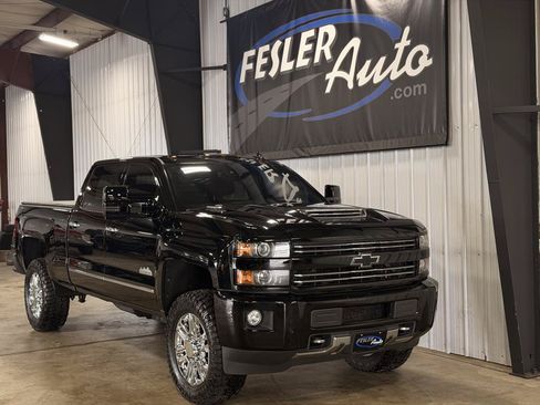 Used 2017 Chevrolet Silverado 2500 High Country w/ Duramax Plus Package AWD/4WD image 2
